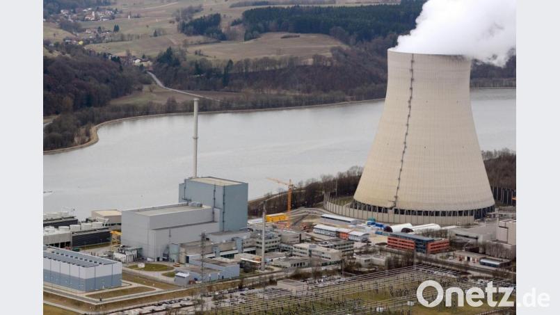 Für hochradioaktiven Atommüll – hier ein Blick auf das seit 2011 abgeschaltete Atomkraftwerk Isar 1 bei Landshut – läuft derzeit die Suche nach einem Standort für ein Endlager. Symbolbild: Armin Weigel/dpa