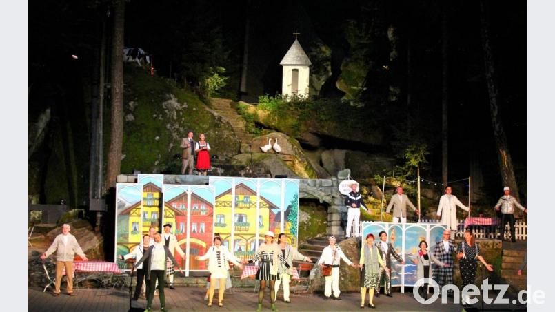 Kult-Operette bei den Luisenburg-Festspielen: Noch bis 29. August zeigen die Landesbühnen Sachsen &quot;Im Weißen Rößl&quot;. Bild: stg