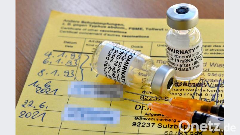 Ab Montag dürften in Amberg voraussichtlich verschärfte Corona-Regeln gelten. Besonders ungeimpfte Menschen könnten es dann schwerer haben. Bild: Petra Hartl