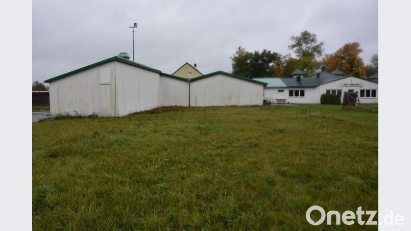 Hier in diesem Bereich soll die neue Schießhalle der Königlich privilegierten Schützengesellschaft Mitterteich entstehen. Wenn die Regierung der Oberpfalz grünes Licht gibt, soll noch heuer mit den Bauarbeiten begonnen werden. Bild: jr
