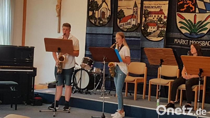 Großen Beifall spendeten die Zuhörer den jungen Musikern für ihre Vorträge. Bild: gi