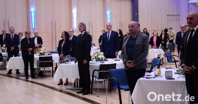 Die Bayernhymne in der Max-Reger-Halle. Bild: Kunz