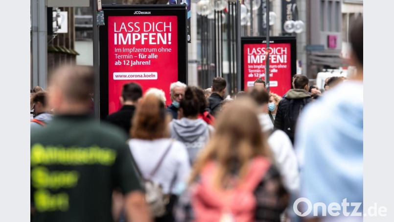 Die Vierte Corona-Welle trifft vor allem die Jüngeren. Bild: Marius Becker/dpa