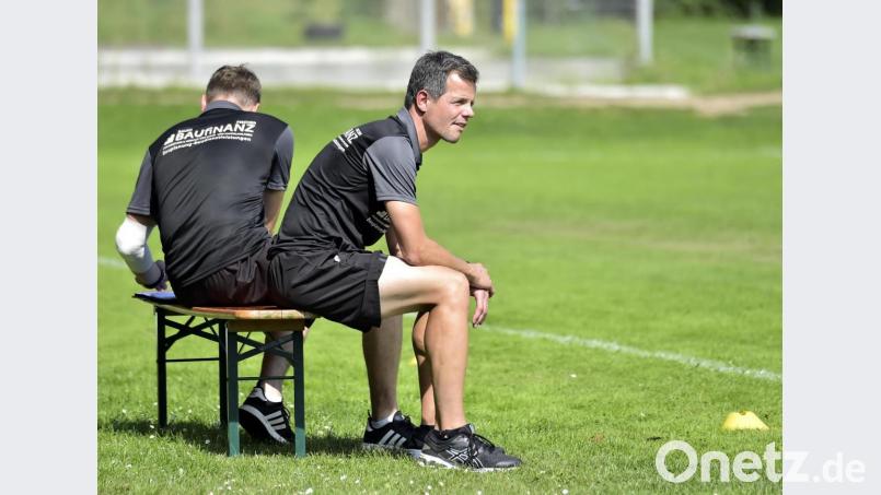 Thorsten Baierlein, Trainer des SV Hahnbach, bekommt mit dem SV Etzenricht einen der Favoriten der Bezirksliga Nord vorgesetzt. Archivbild:  Ziegler