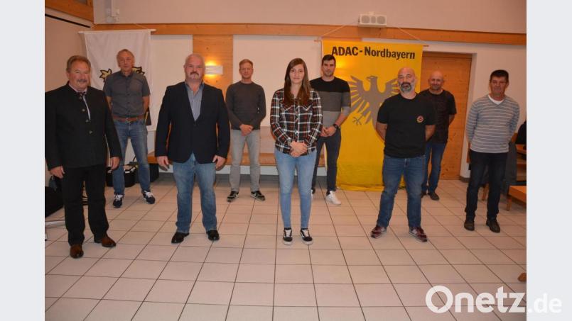 Neuwahlen standen beim MSC Stiftland an. Im Bild (von links) Zweiter Bürgermeister Johann Brandl, Josef Hecht, Vorsitzender Uwe Beer, Thomas Würfel, Kathrin Schulz, Max Schulz, Matthias Härtl, Gerald Hofmann und Wolfgang Scholz. Bild: jr