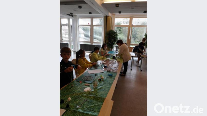 Mit großer Konzentration waren die Kinder an der Arbeit. Bild: krb