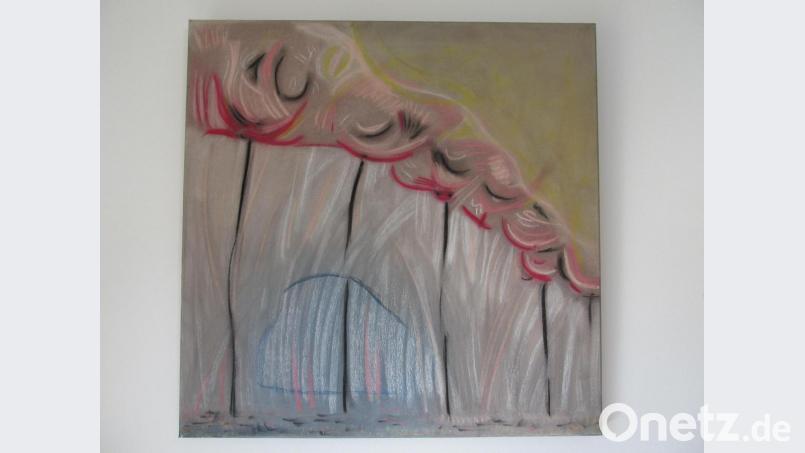 Auch Florales hat einen Platz in der Kollektion. Bild: bl