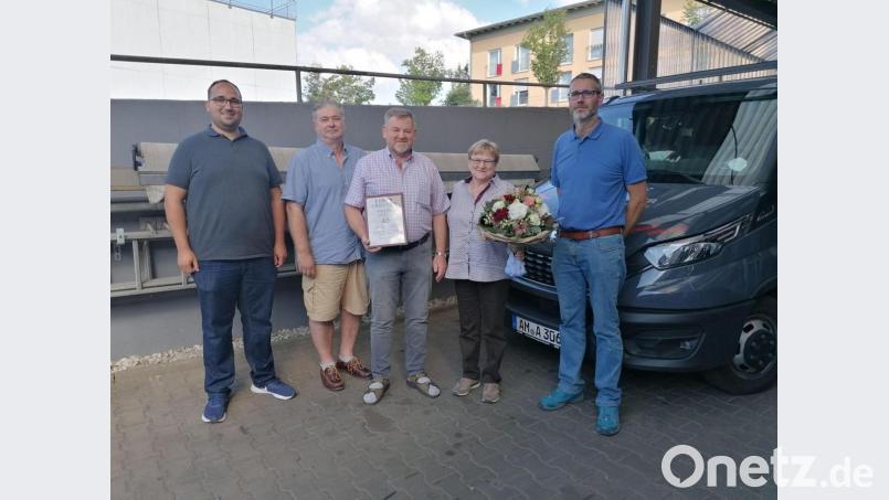 Bei der Ehrung (von links): Lukas Friedrich, Manfred Rauscher, Ludwig Koch, Karin Koch und Hermann Ausberger. Bild: Lotter & Ausberger/exb
