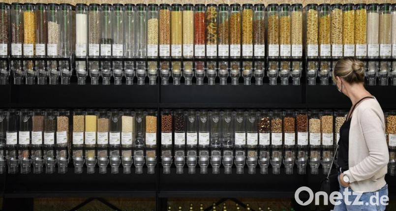 Gewürze, Nudeln, Müsli oder Knabbereien – im Laden von Sonja Koch und Robert Adunka an der Friedlandstraße gibt es das alles ohne Verpackung. Bild: Petra Hartl
