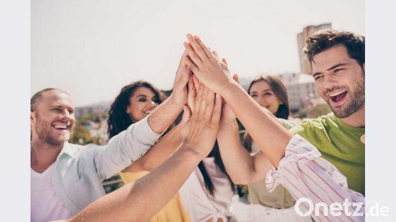 Gute Freunde machen glücklich. Bild: deagreez - stock.adobe.com