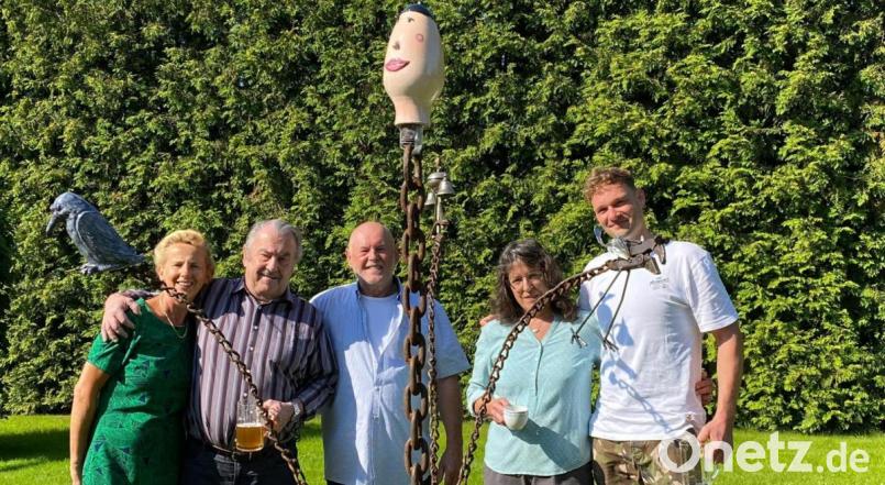 Hans Dotzler &amp; friends präsentieren ihr Werk. Im Bild (von links) Heidi Dotzler, Franz Jungwirth, Hans Dotzler, Gabi Zitzler und Johannes Held. Bild: Völkl