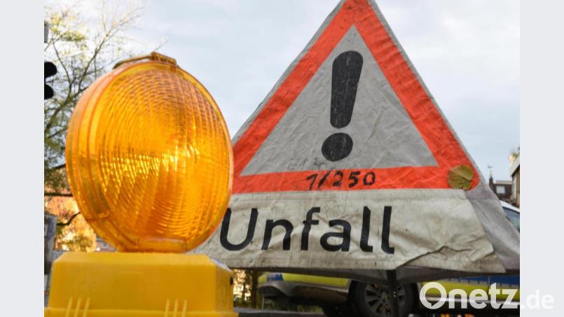 Bei einer Kollision zweier Fahrzeuge entstand 8000 Euro Schaden. Symbolbild: Patrick Seeger/dpa