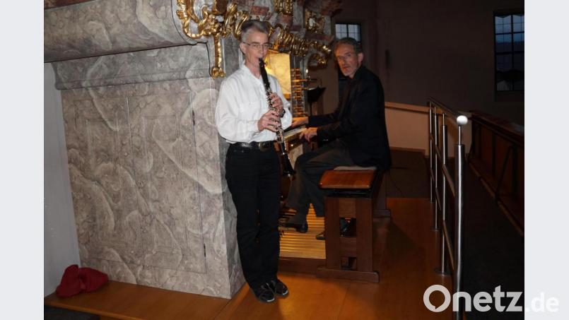 Sigrun Felicitas Vortisch auf der Klarinette und Professor Konrad Klek an der Orgel gestalteten in der Pfarrkirche ein herausragendes Konzert. Bild: wel