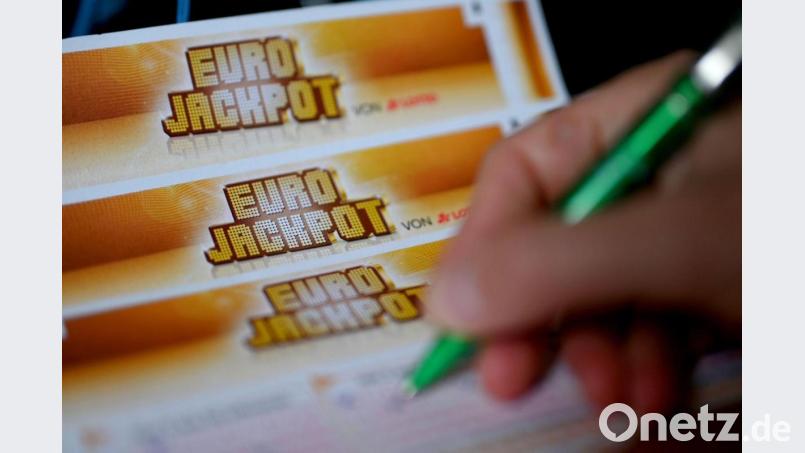 Ein Lottospieler aus Bayern bekommt die zweithöchste Summe, die jemals jemand aus dem Freistaat im Eurojackpot gewonnen hat: 49 Millionen Euro Bild: Monika Skolimowska