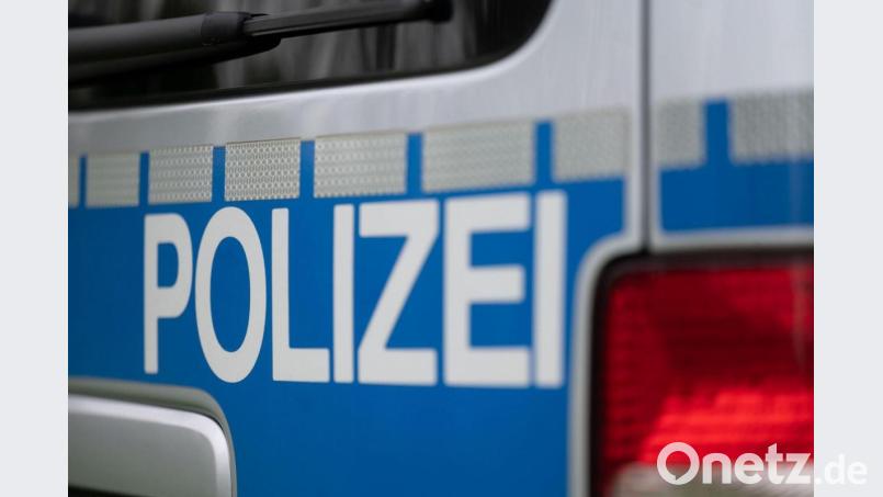 Das Wort &quot;Polizei&quot; steht auf einem Einsatzwagen. Symbolbild: Marijan Murat