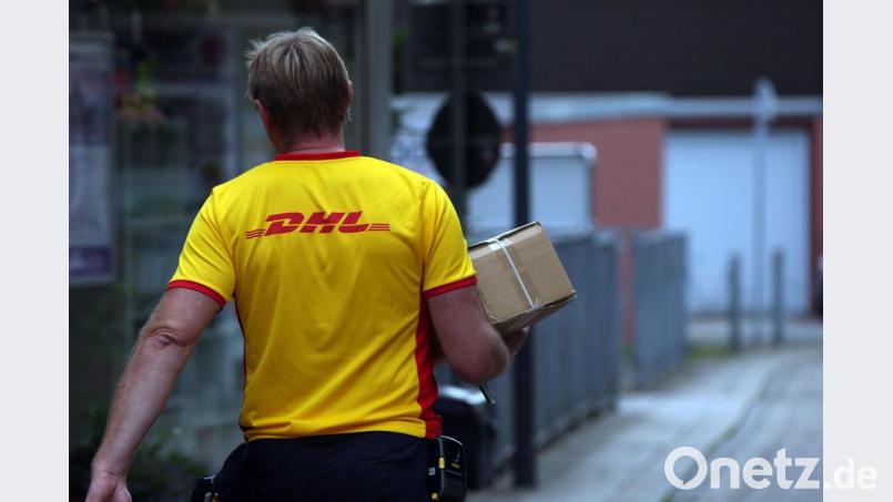 Ein aufmerksamer Paketbote ließ die Betrugsmasche von zwei Freunden aus Kümmersbruck nun auffliegen. Symbolbild: Oliver Berg/dpa