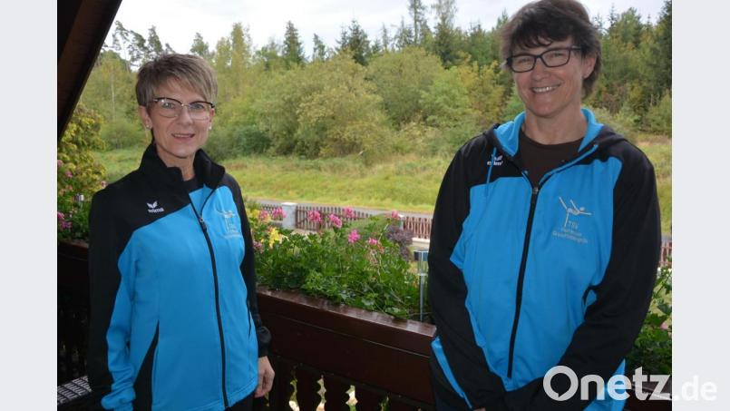 Die TSV-Verantwortlichen, Vorsitzende Doris Reiß (links) und Oberturnwartin Uta Habedank, hoffen auf eine zunehmende Normalisierung des sportlichen Geschehens. Bild: jr