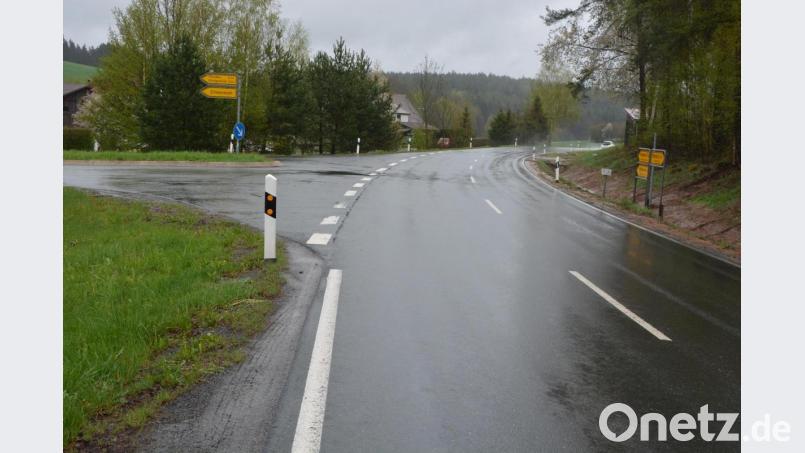 Abgelehnt hat das Landratsamt eine Geschwindigkeitsbegrenzung auf der Kreisstraße TIR22 im Bereich der Abzweigung nach Zirkenreuth. Bild: jr