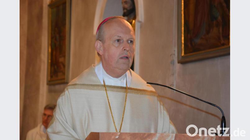 Weihbischof Reinhard Pappenberger beim Festgottesdienst. Bild: jr