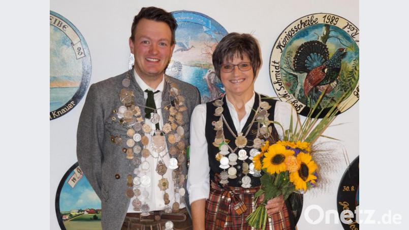 Die neuen Würdenträger des Vereins: Schützenkönig Johannes Wenkmann und Schützenliesl Renate Schmidt. Bild: snn