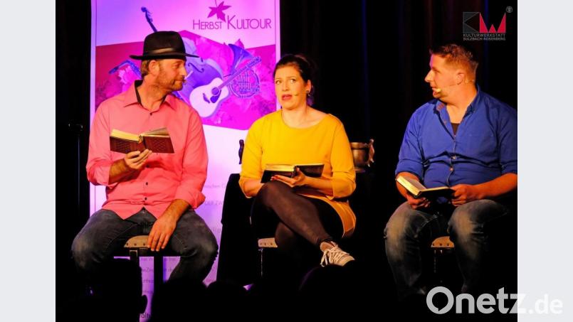 Tom Bauer, Veronika Frank und Sebastian Hagengruber (von links) gastieren noch einmal mit ihrem bierischen Kleinkunstmusical &quot;Drei Wünsche frei...&quot; in Sulzbach-Rosenberg. Bild: Kulturwerkstatt Sulzbach-Rosenberg