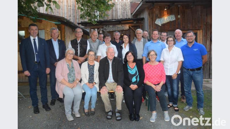 Der Turnverein Bechtsrieth ehrte Mitglieder und wählte auch einen neuen Vorstand. Bild: fz