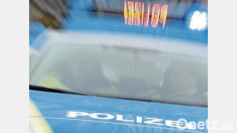 Die Polizei sucht einen Unfallflüchtigen. Bild: Jan Woitas/dpa
