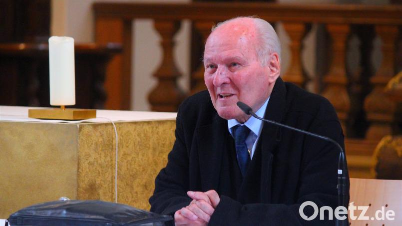 Hauptreferent ist der bekannte Unternehmer Claus Hipp. Bild: stg