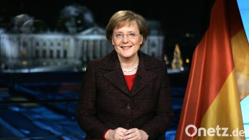 Bundeskanzlerin Angela Merkel bei der Aufzeichnung ihrer ersten Neujahrsansprache im Kanzleramt. Bild: picture-alliance/ dpa/dpaweb | Fabrizio Bensch