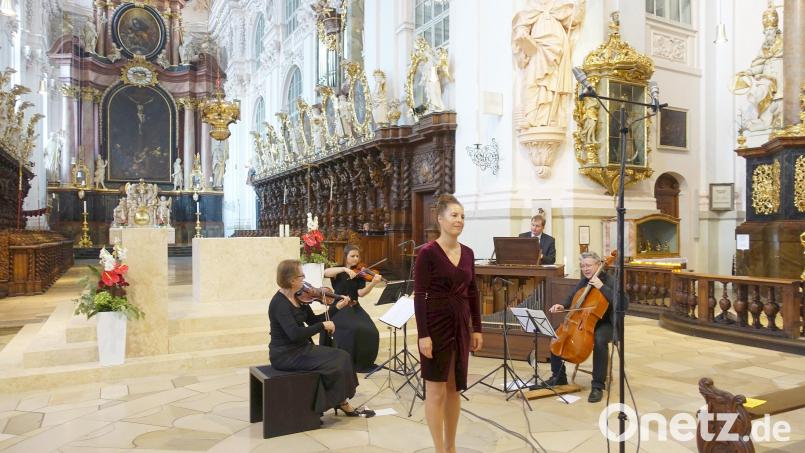 Ein anspruchsvolles Programm durften die Zuhörer beim geistlichen Kammerkonzert in der Basilika erleben. Bild: Johannes Röttges/exb