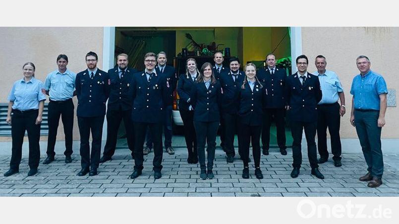 Die erfolgreichen Teilnehmer der Leistungsprüfung &quot;Gruppe im Löscheinsatz&quot;. Bild: adj