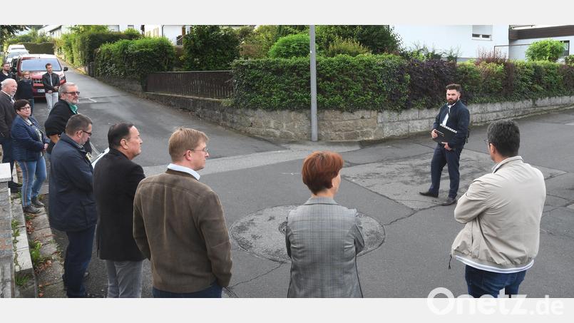Im Wohngebiet Kiebitzweg/Am Wieselbrunnen wünschen sich Anlieger einen verkehrsberuhigten Bereich wünschen. Der Bauausschuss sieht jedoch an dieser Stelle keinen Bedarf. Bild: Gabi Schönberger