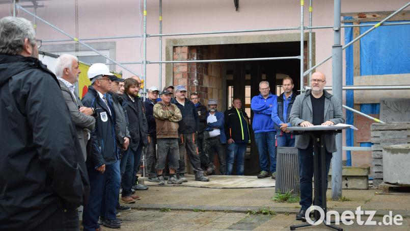 Planer Peter Brückner erklärte, dass es noch einiges an Arbeit zu tun gibt, obwohl schon knapp die Hälfte getan ist. Bild: szl