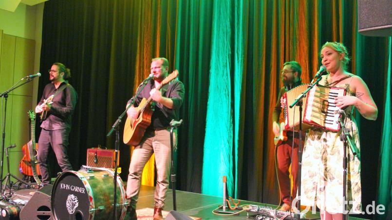 Die Musiker von "John Garner" begeistern zum Auftakt der "Klein & Kunst"-Reihe. Bild: stg