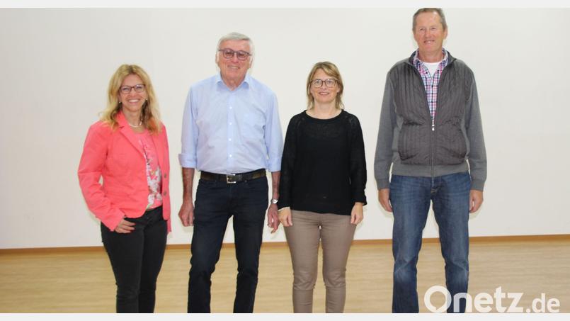 Die Geehrten (von links): Vorsitzende Eveline Süß, Heinz Bucella, Simone Biller und Willibald Daller. Bild: Thomas Stopfer, SVA/exb