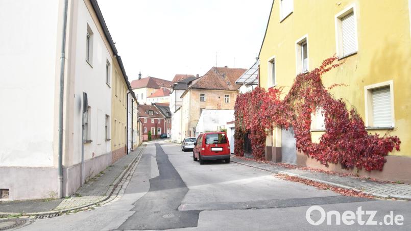 Die neue Wasserleitung in der Brauhausgasse ist verlegt, der Verkehr kann fließen. Bild: Andreas Royer