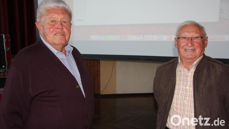 Zwei neue Ehrenmitglieder hat der BVS-Reha-Sportverein Waldsassen: Rudi Rüth (links) und Ludwig Sammet. Bild: kro