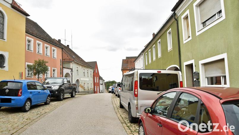Dichte Parksituation in der Spitalgasse als Problem. Bild: Andreas Royer
