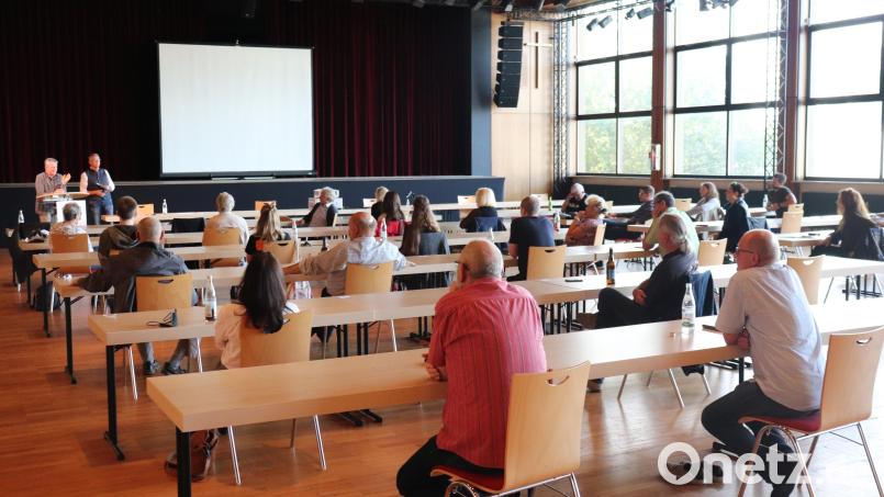 Viele Mitwirkende waren zur Infoveranstaltung ins Kettelerhaus gekommen. Bild: Stadt Tirschenreuth/exb