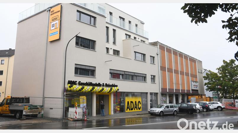 Die ADAC-Geschäftsstelle ist von der Bürgermeister-Prechtl- in die Schillerstraße umgezogen. Bild: Gabi Schönberger
