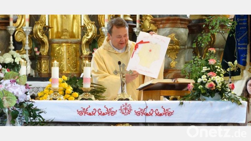 2018 feierte Pfarrer Josef Waleszczuk sein 25. Priesterjubiläum. Zum 1. Januar 2022 verlässt er die Pfarreien Neusorg und Pullenreuth. Archivbild: twg