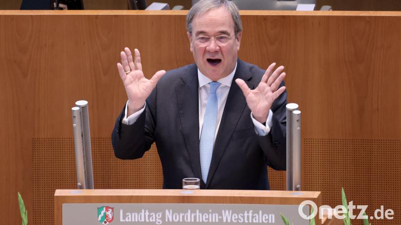 Armin Laschet (CDU), Noch-Ministerpräsident von Nordrhein-Westfalen, spricht im Landtag. Bild: Oliver Berg/dpa