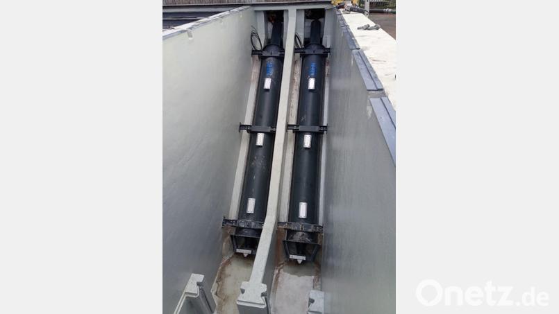 Mit diesen "Schneckenpumpen" wird das gesamte Abwasser des MarktesLuhe um mehrere Meter hochgepumpt, um dann im freien Gefälle der Kläranlage Luhe zugeführt zu werden. Bild: bey