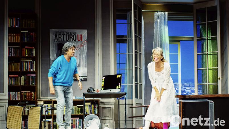 Herbert Herrmann und Nora von Collande in „Alles was Sie wollen". Bild: Franziska Strauss/exb