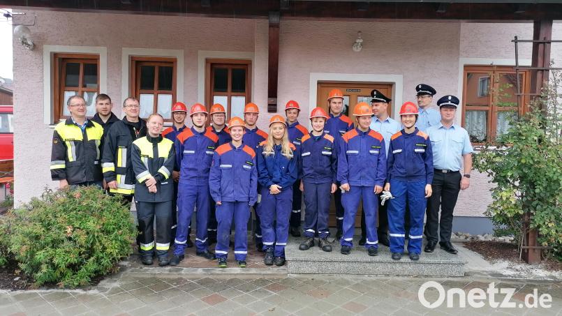 Elf Jugendliche begeisterten mit ihren Leistungen die Verantwortlichen und das Prüferteam Bild: ga