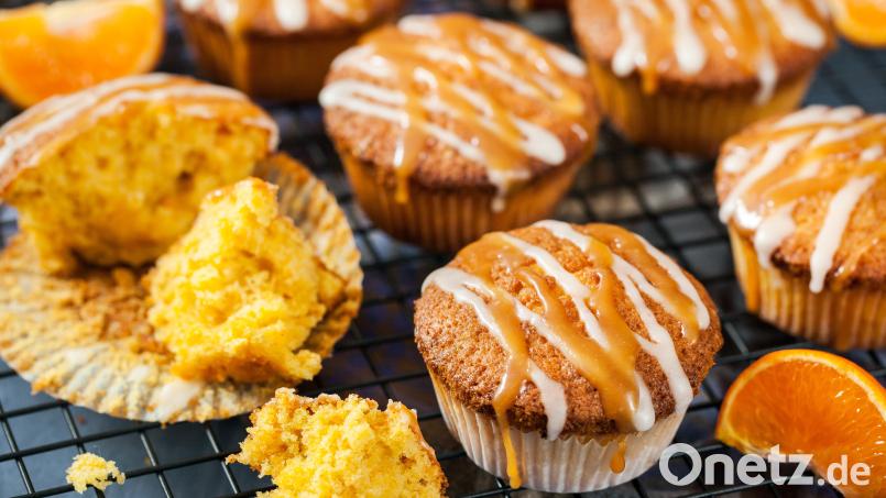 In das Rezept für Kartoffel-Muffins kommt auch Orangensaft und der Abrieb einer Orangenschale. Bild: stock.adobe.com_kate_smirnova