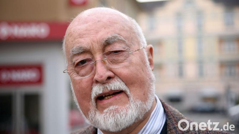 Der „Lindenstraße“-Schauspieler Ludwig Haas (Dr. Dressler) starb mit 88 Jahren. Bild: Henning Kaiser/dpa