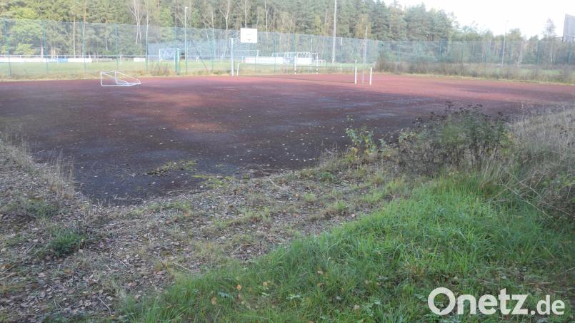 Was passiert mit dem Allwetterplatz? Der Gemeinderat vertagt die Entscheidung Bild: fz