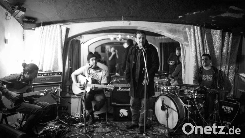 Schriftsteller Franz Dobler und die Band &quot;Das Hobos&quot; Bild: Andreas Staebler