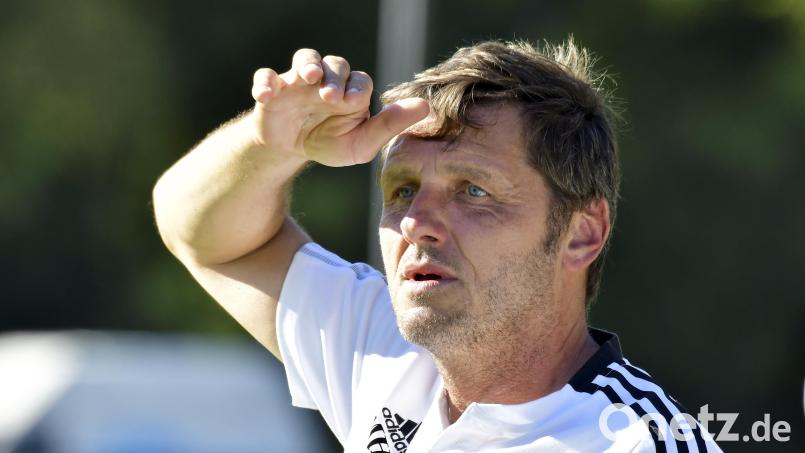 Michael Hutzler gefiel so gar nicht, was er im Heimspiel gegen den SV Seligenporten von seiner Mannschaft sah. In Großbardorf will der Trainer der DJK Ammerthal einen ganz anderen Auftritt seiner Elf erleben. Archivbild: Hubert Ziegler